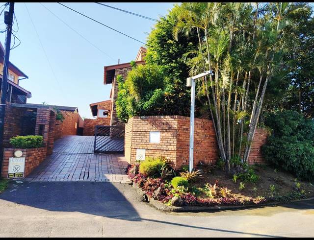 4 BEDROOM HOUSE FOR SALE IN RESERVOIR HILLS